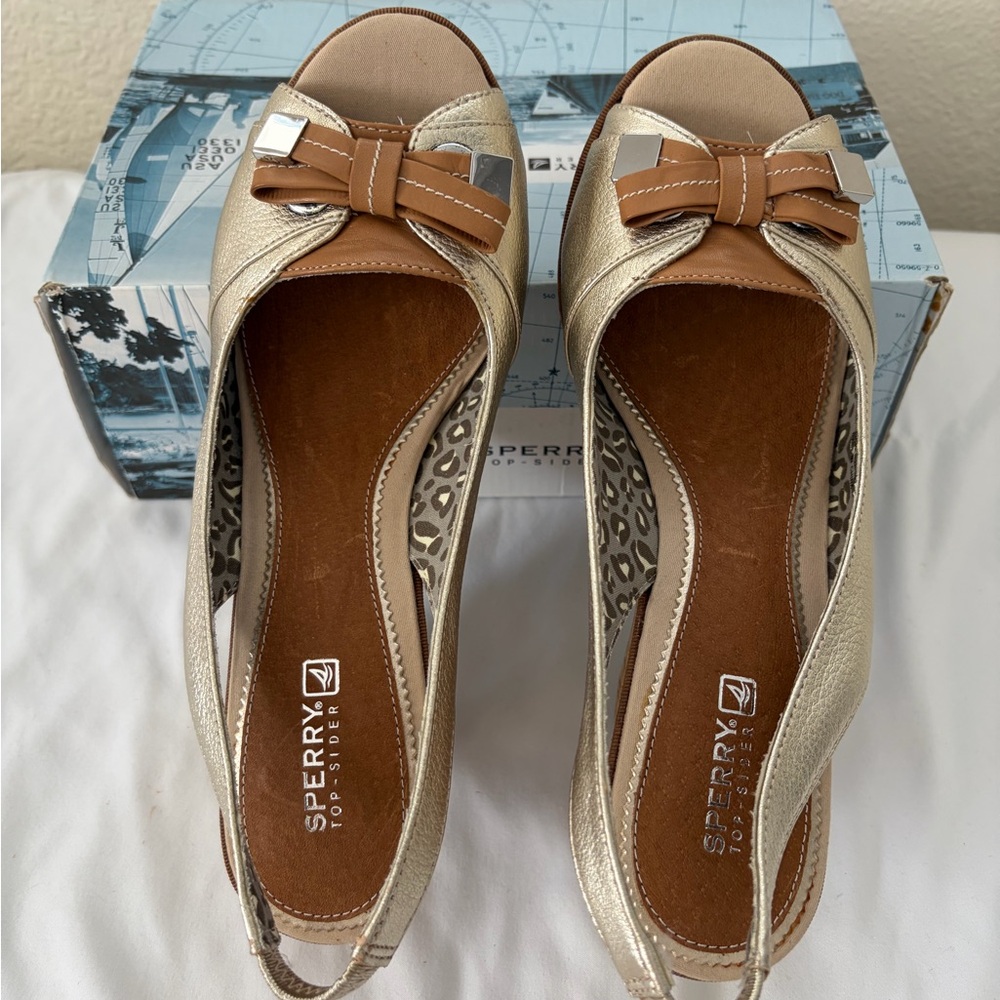 Sperry Women's Gold and Tan Wedge Sandals